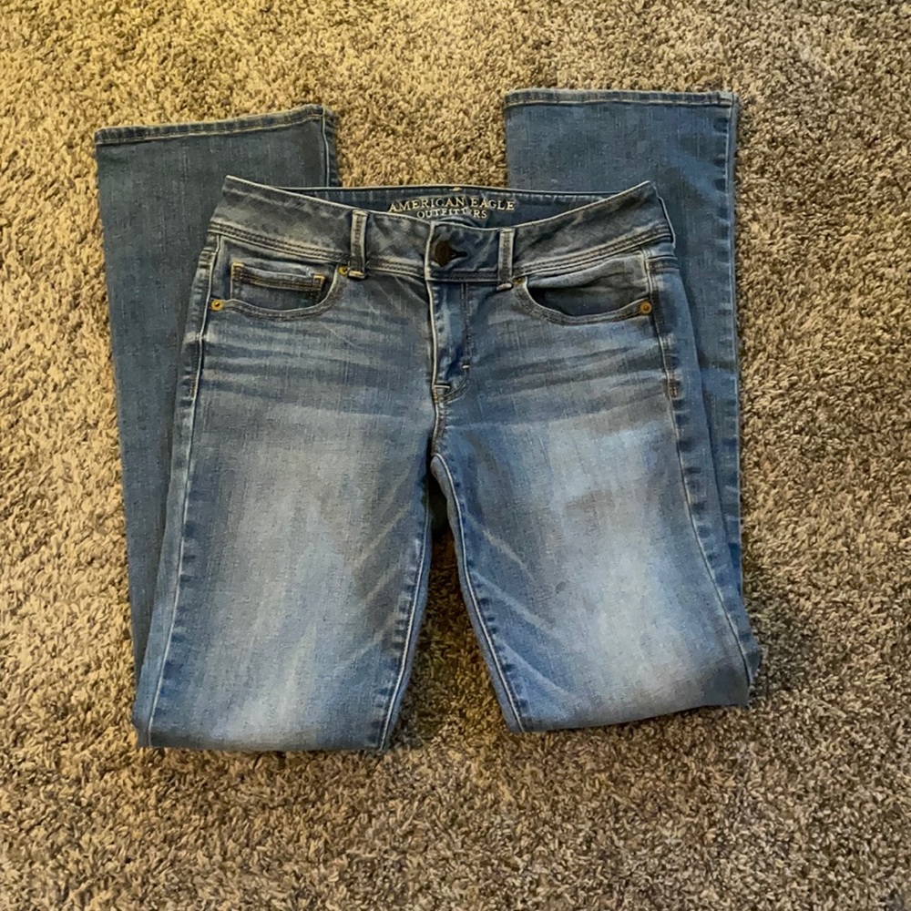 Women's AE kickboot jeans, size 8 long, good shape
